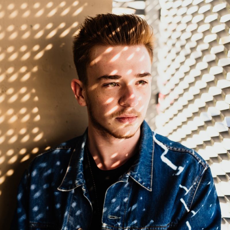 young man QZDPK39 e1615657045608